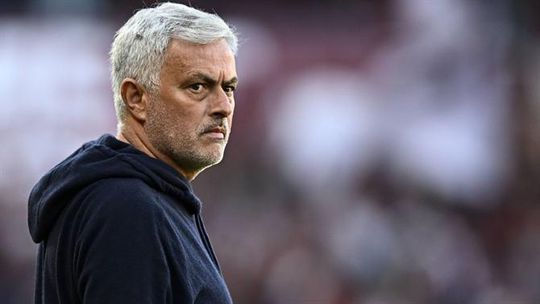 Mourinho e o terceiro lugar: «Têm a certeza que a Juve não tem 59 pontos?»