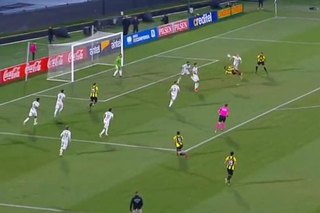 Uruguai envia mais um candidato ao Puskás (vídeo)