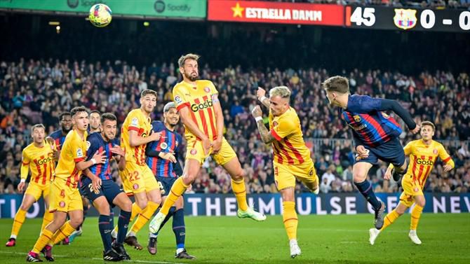 Bancadas do Camp Nou clamam por Messi (vídeo)