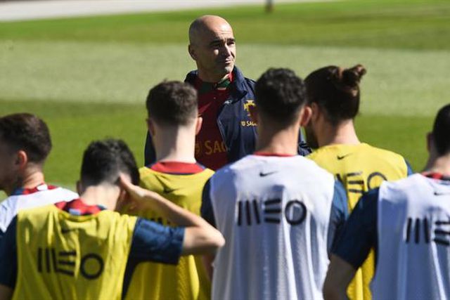 Derradeiro treino com todos disponíveis (fotos)