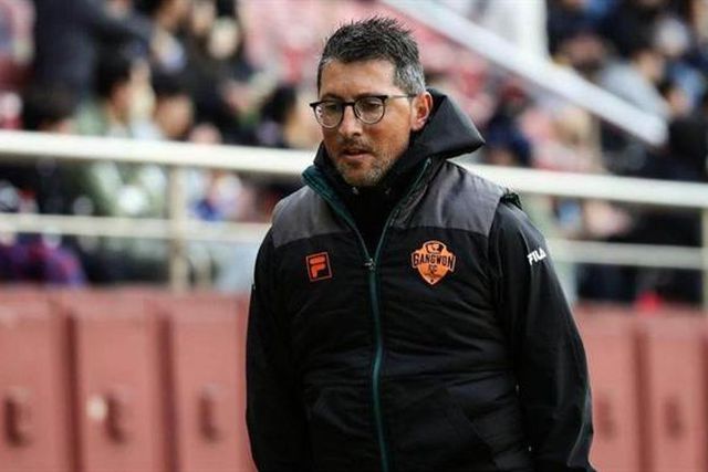 Nélson Santos trava FC Seoul