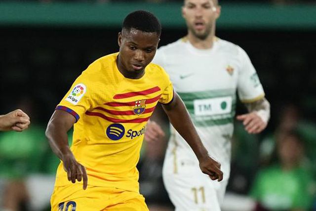 Jorge Mendes terá oferta milionária por Fati no verão