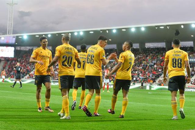 Benfica vence na Madeira com exibição de gala (veja o resumo)