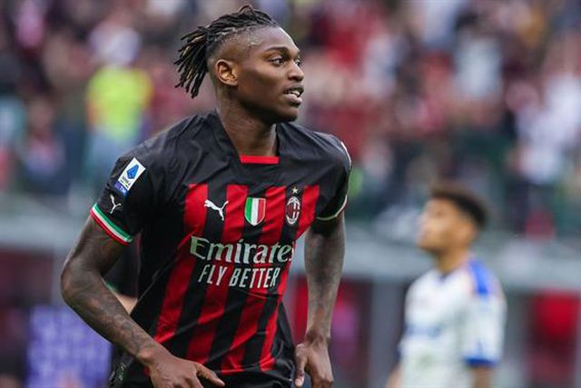 «Rafael Leão deve ficar»