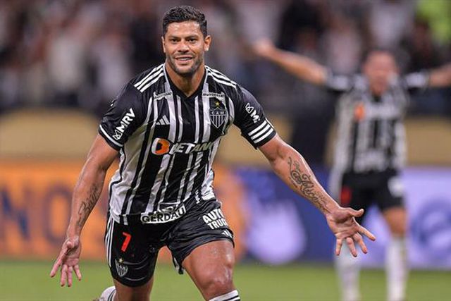 Ex-FC Porto arrasa arbitragem: «Enquanto isto não mudar, o futebol vai ser uma m...»