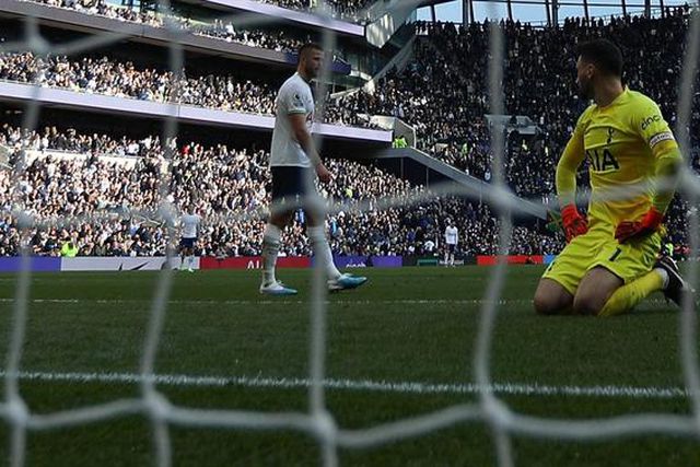 Lloris dá a cara: «É demasiado embaraçoso»