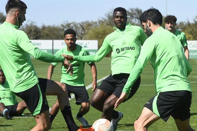 Edwards em pleno no último treino antes da Juventus