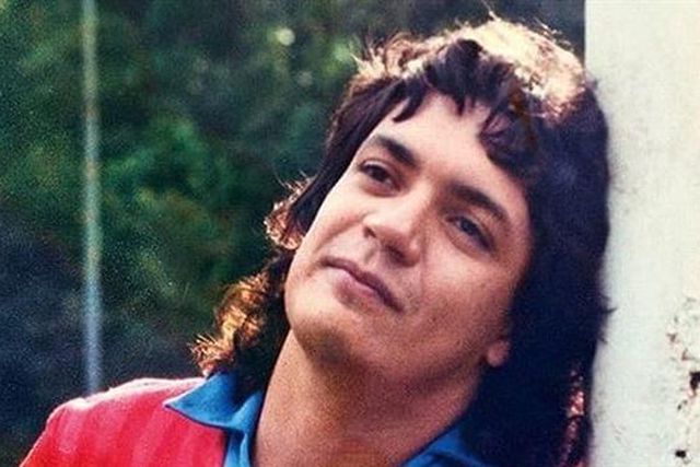 «Arrependo-me de não ter levado a sério a carreira de futebolista»