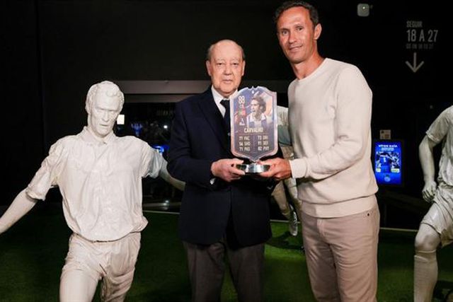 «Ricardo Carvalho é um dos símbolos de tantas vitórias»