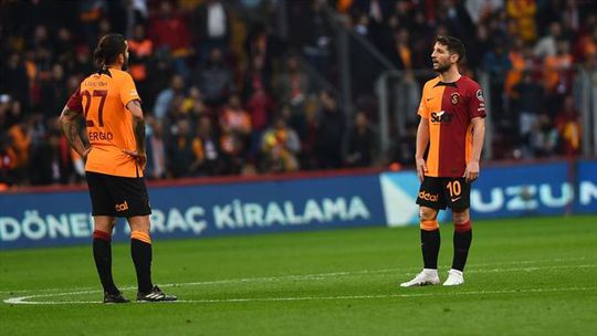 Galatasaray empata (com golo de Sérgio Oliveira) e Jorge Jesus pode aproximar-se do topo (vídeo)