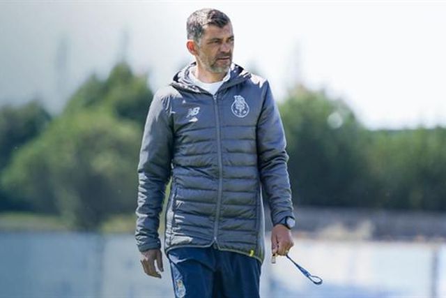 Mantém-se um nome no boletim clínico