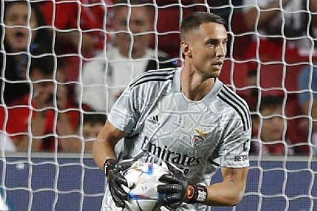 50.º jogo de Vlachodimos e Grimaldo como titulares