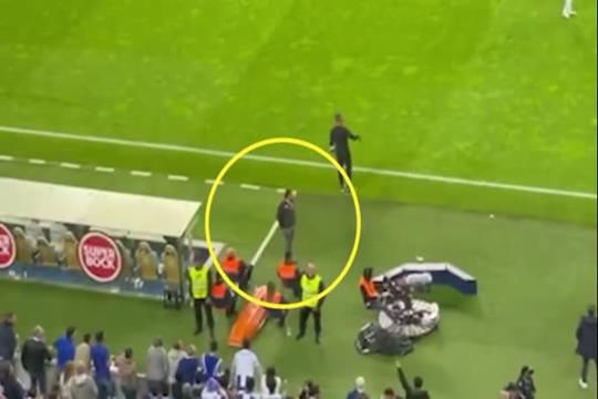 Diretor de Comunicação do FC Porto mostra imagens e acusa «Rambo do Casa Pia»