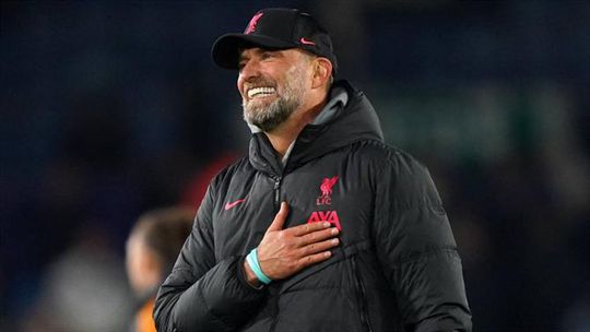 O Liverpool vai mal mas há coisas que ainda ‘enchem’ o olho a Klopp (vídeo)