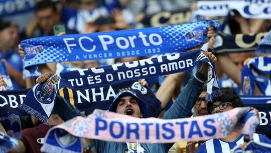 «Finda a ditadura, o Porto supera Lisboa no total de títulos nacionais»