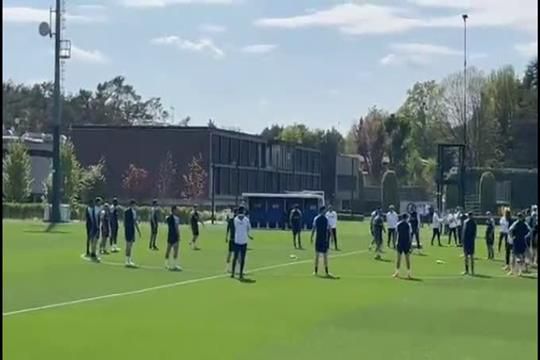 Tensão entre dois jogadores do Inter antes da receção ao Benfica