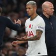 Richarlison nega ultimato à direção para a saída de Conte