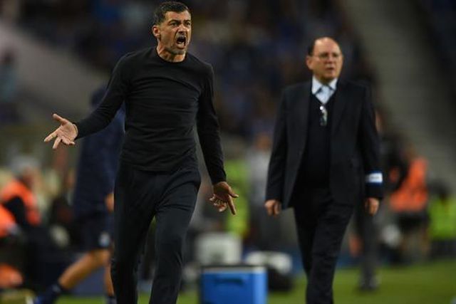 «No nosso banco, à mínima palavra ou vemos amarelo ou somos expulsos»