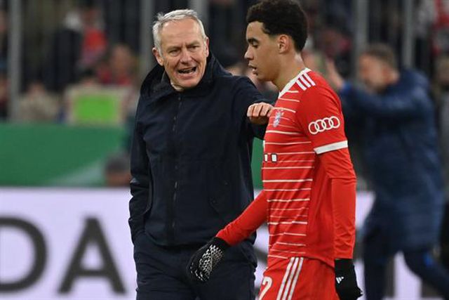 Ignorou treinador do Friburgo após eliminação da Taça e agora deixa promessa