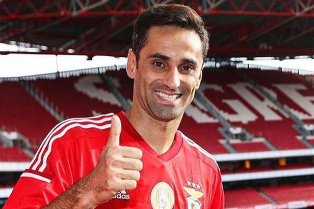 «Se tinha lugar neste Benfica? Hoje nem pensar»