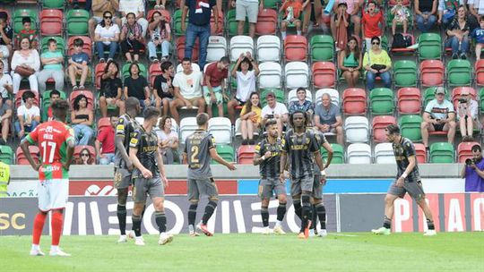 Vitória regressa aos triunfos e complica contas do Marítimo (veja o resumo)