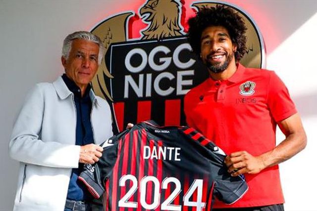Oficial: ‘ComanDante’ renova pelo Nice aos 39 anos
