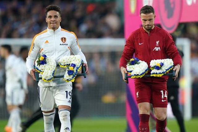 Leeds United e Liverpool homenageiam vítimas da tragédia de Hillsborough (vídeo e fotos)