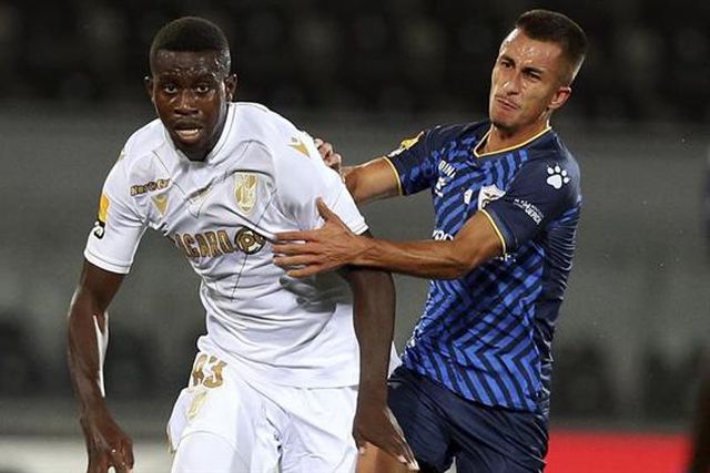 Tounkara prepara-se para voltar à equipa