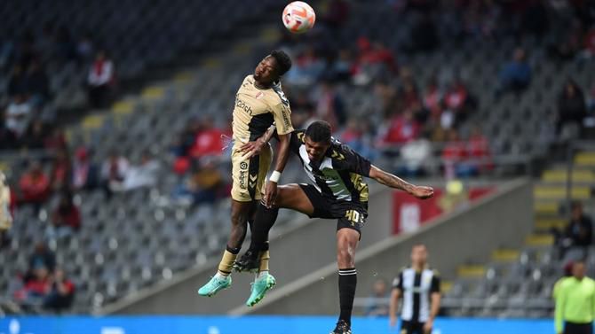 SC Braga garante oitava final com Nacional honrado a empatar no Minho (veja os golos)