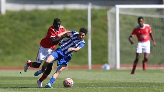 FC Porto rouba primeiros pontos ao líder Benfica