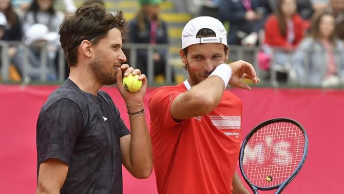 Estoril Open: Sousa ganha em pares; Schwartzman primeiro favorito a cair