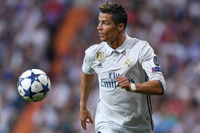 UEFA recorda ‘hat trick’ de Ronaldo