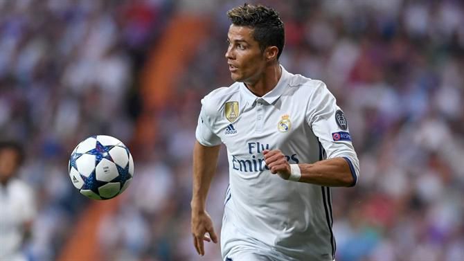 UEFA recorda ‘hat trick’ de Ronaldo