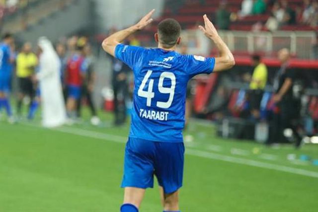 Taarabt 'empata' Leonardo Jardim e acaba expulso