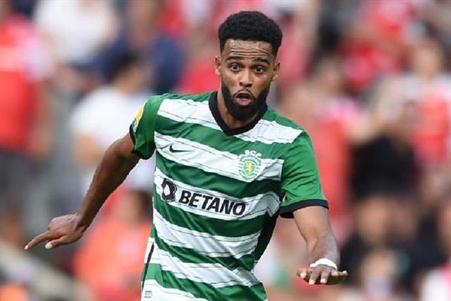 St. Juste admite que pensou sair em janeiro e diz ter «clubes de topo» a segui-lo