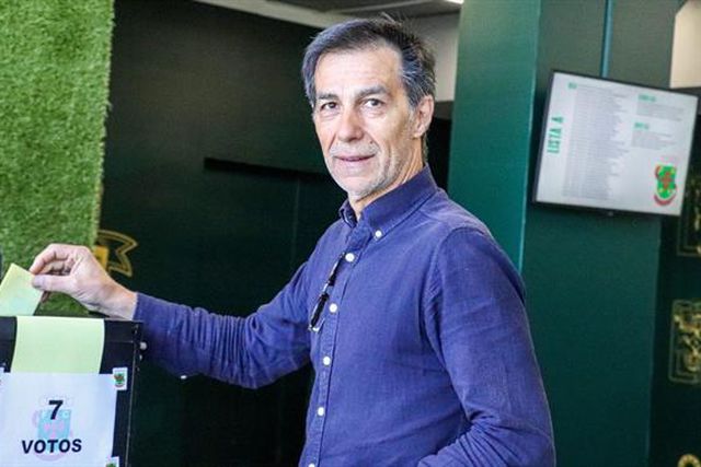 Paulo Meneses já votou