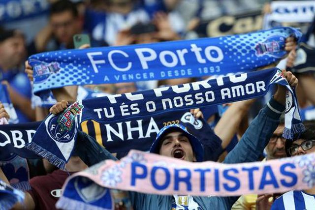 Onda azul em Paços de Ferreira