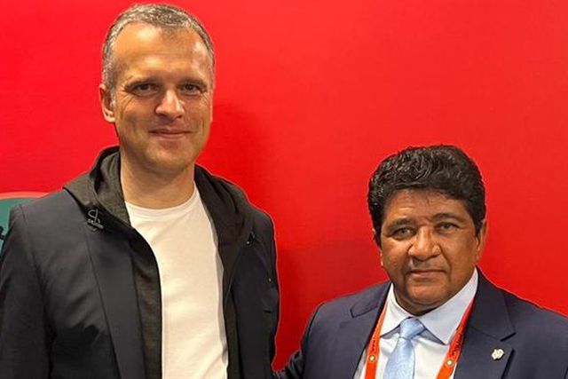 Daniel Lorenz estreita relações com o Brasil