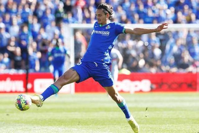 Enes Unal fora dos planos