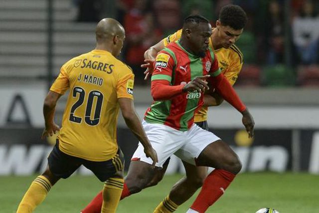 Do almoço-convívio ao momento de tensão entre dirigentes de Benfica e Marítimo
