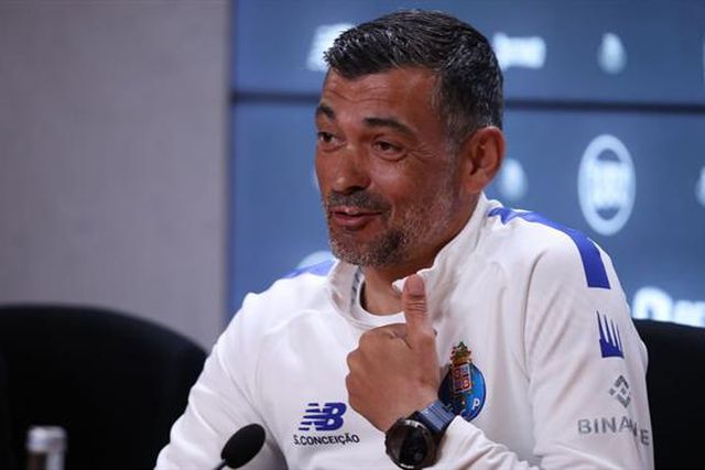 «Elogios do Herrera? Ou é pela nossa amizade ou está a puxar o saco»