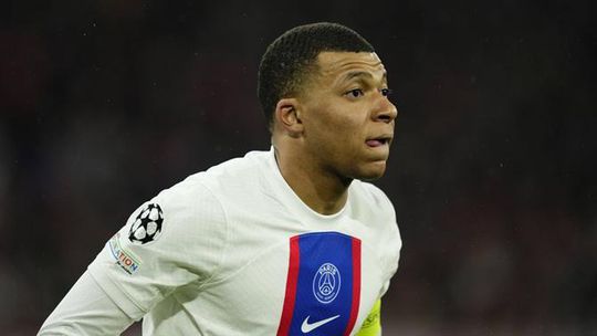 Mbappé revela onde vai jogar na próxima época