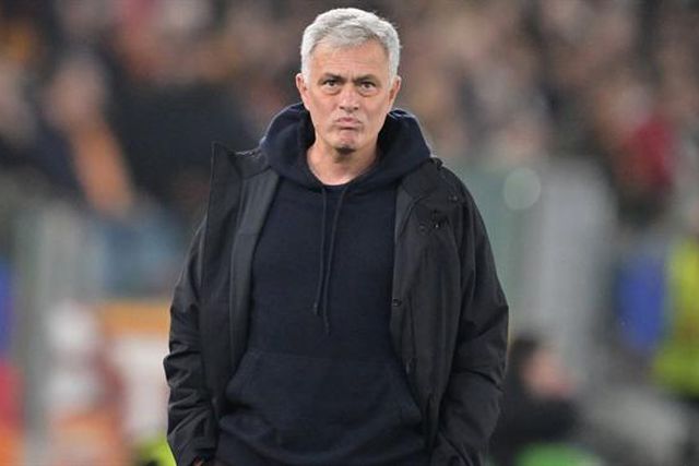 Mourinho aquece ambiente para o dérbi com ‘farpa’ para a Lazio: «Que pena…»