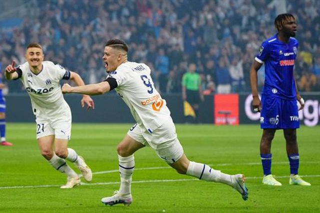 Vitinha em dúvida para o duelo com Anthony Lopes