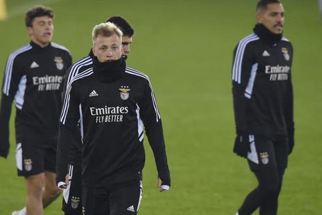 Tengstedt ganha pontos