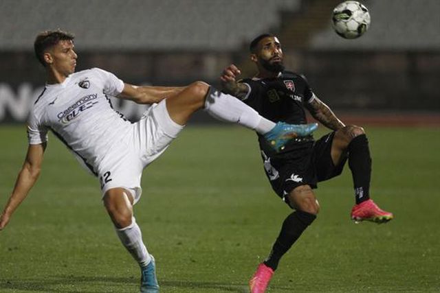 Vai falhar o jogo no Dragão depois de cinco palavrões em três frases: «Estás aqui a fazer o quê, filho da p…?»