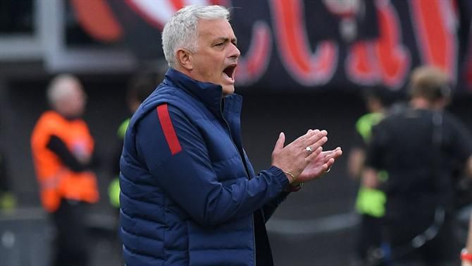 Mourinho reage a alegado interesse do PSG