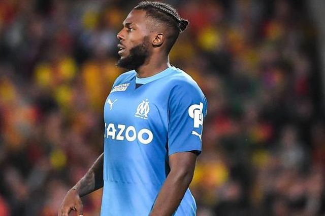 Sem ler, Nuno Tavares assinou petição para colega de equipa deixar o clube (vídeo)