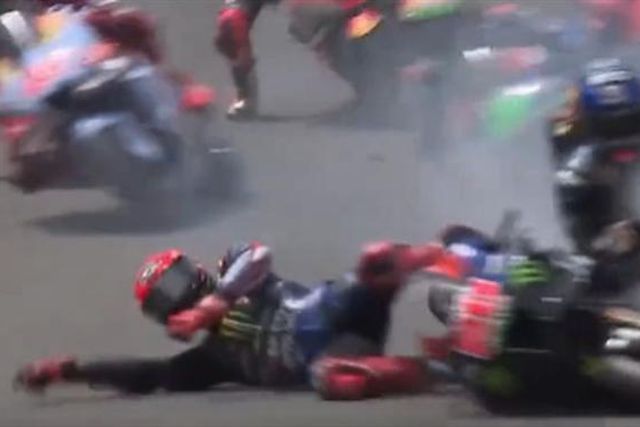 Queda aparatosa deixa Miguel Oliveira fora do GP de Jerez (vídeo)