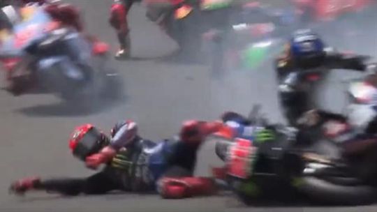 Queda aparatosa deixa Miguel Oliveira fora do GP de Jerez (vídeo)